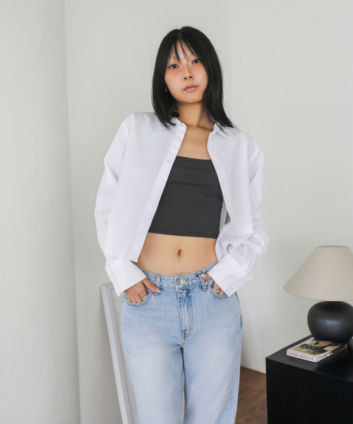 SOLID HIDDEN BUTTON CROPPED SHIRTS_T326TP112