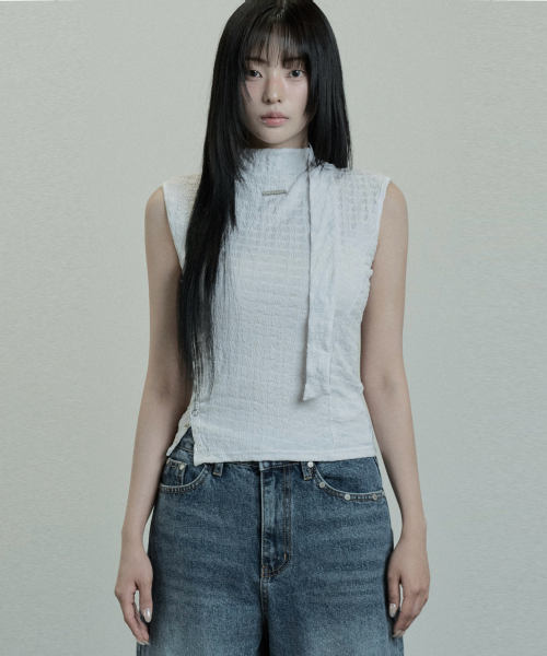Scarf Wrinkle Slit Top (Light Gray)