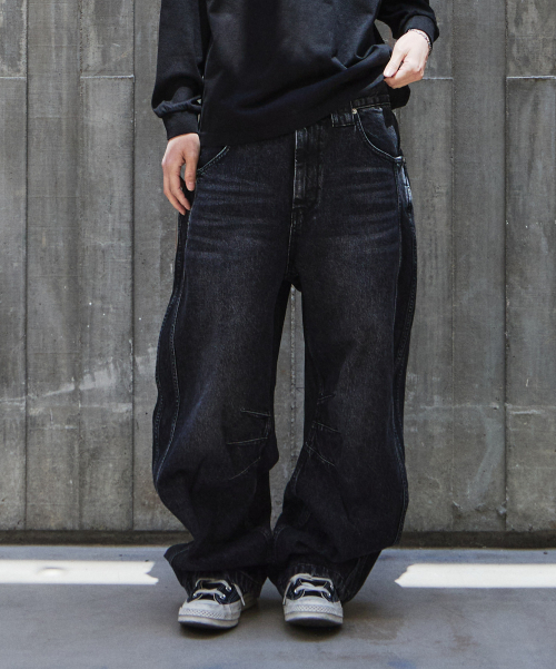Technical Curved Denim Jeans
