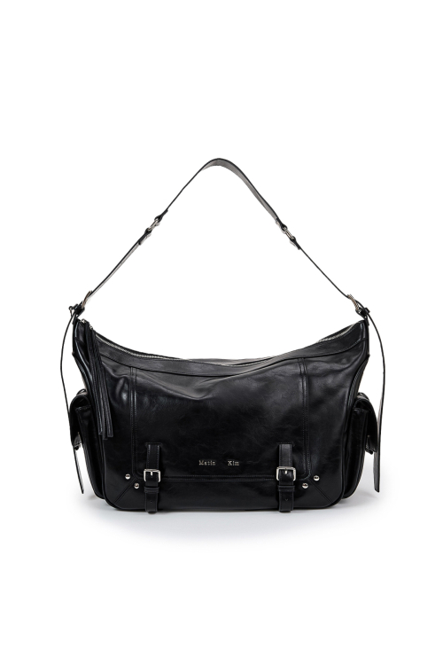 MUSINSA公式 | MATIN KIM RIVET POINT QUAD BIG SHOULDER BAG IN CHARCOAL