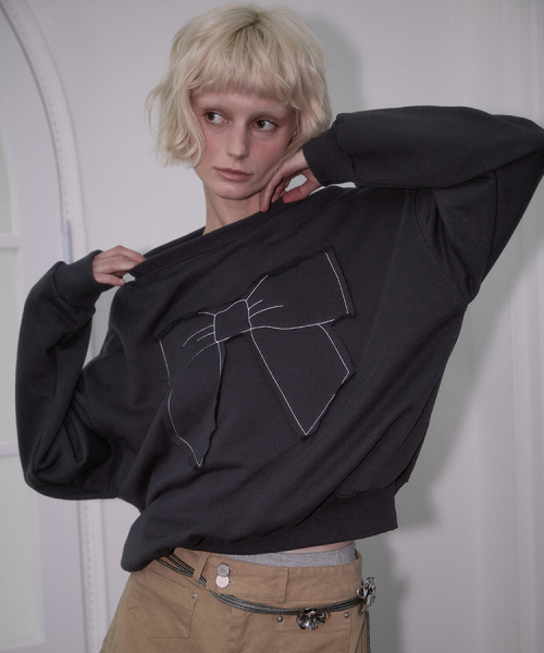 Patch Ribbon Sweatshirt [Charcoal]