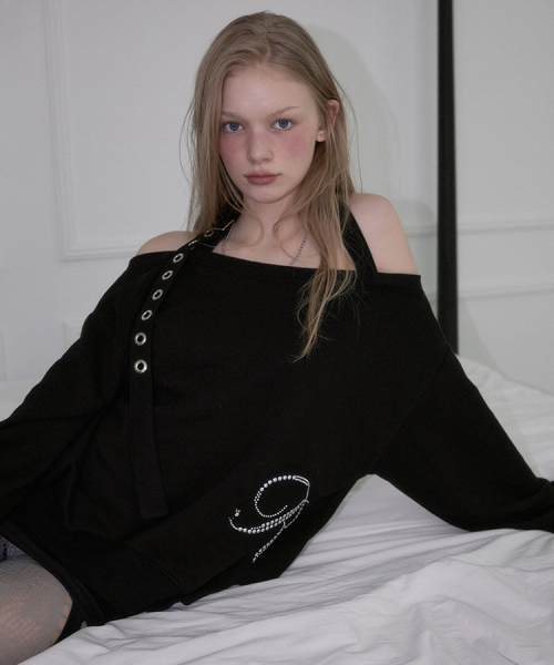 Eyelet Strap Open Sweatshirt [Black]