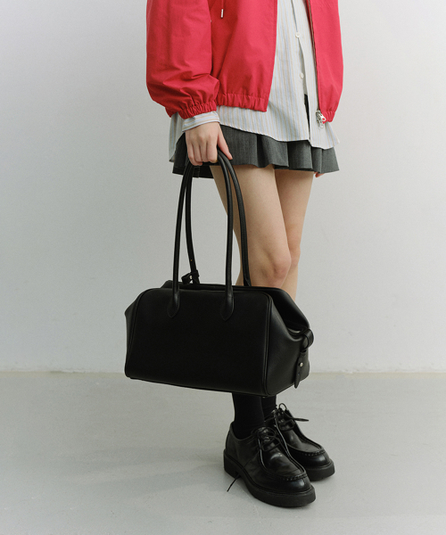 SOFT FRAME SHOULDER BAG чёрный
