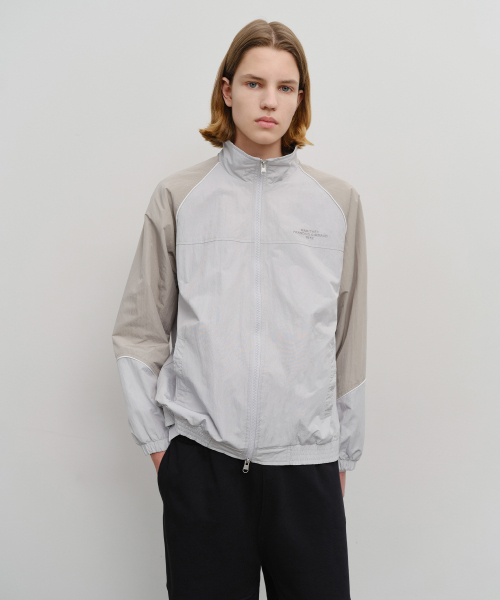 COLOR-BLOCK HIGHNECK WINDBREAKER light gray
