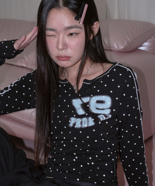 LACE NECK BUTTON DOT LONG SLEEVE BLACK