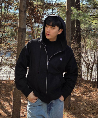 CALVIN KLEIN JEANS カジュアルなスタイルに最適なカルバン・クライン・ジーンズ 4RD232G UB1 画像 1