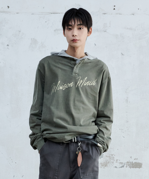 SCRIPT TYPE HENLEY NECK длинный рукав KHAKI