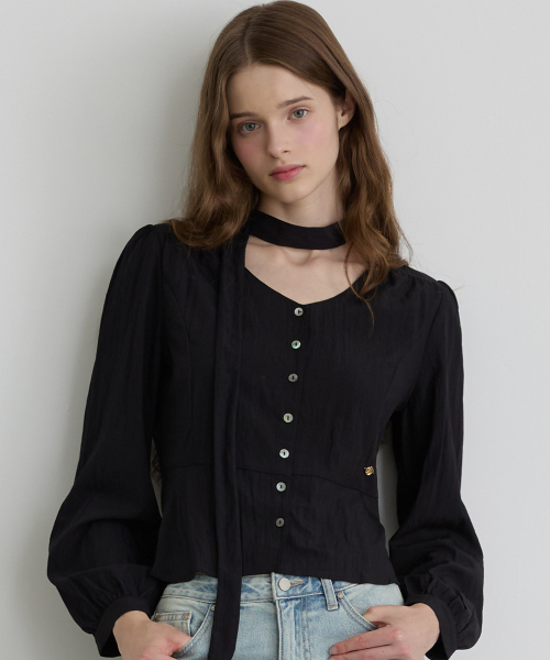 PEARL BUTTON SCARF BLOUSE BK