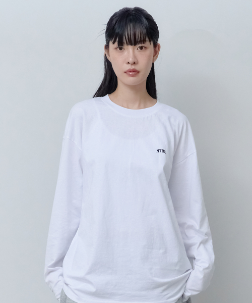 Базовый лонгслив с маленьким логотипом (White)