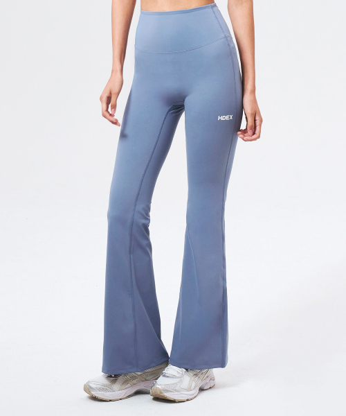 Женские расклешенные леггинсы Firm Support (Faded Blue)