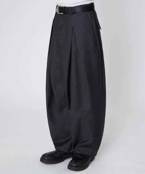 ONE TUCK SLACKS [GRAY]