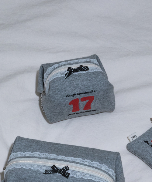 Graphic Square Pouch Gray S