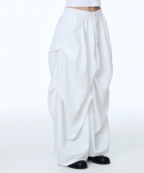 Girdle Skirt Silhouette Pants (White)