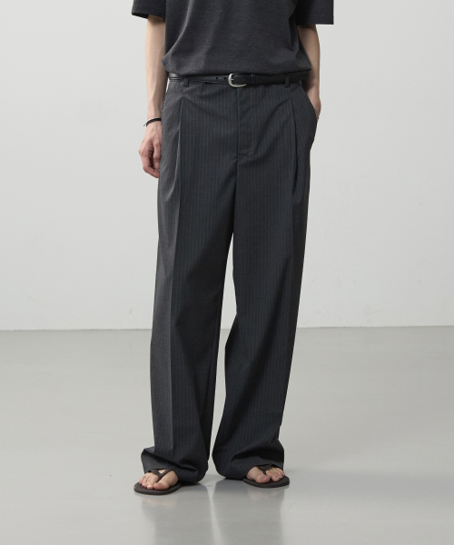Striped One-Tuck Wide Slacks – Charcoal Gray
