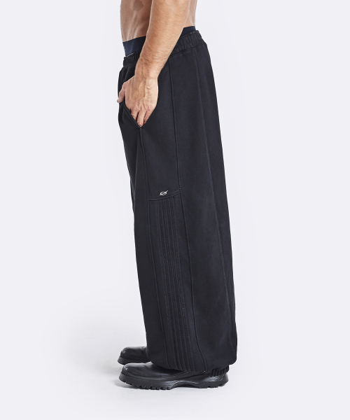 Track sweatpants - washed black