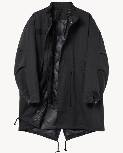 (BLACK)