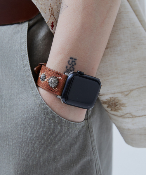 Concho Leather Smartwatch Strap Brown