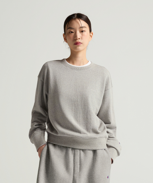 여성 스몰 로고 레귤러핏 스웨트셔츠 Grey
