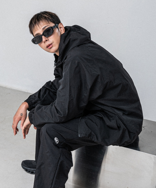 Нейлоновая ветровка с капюшоном BC (BLACK)