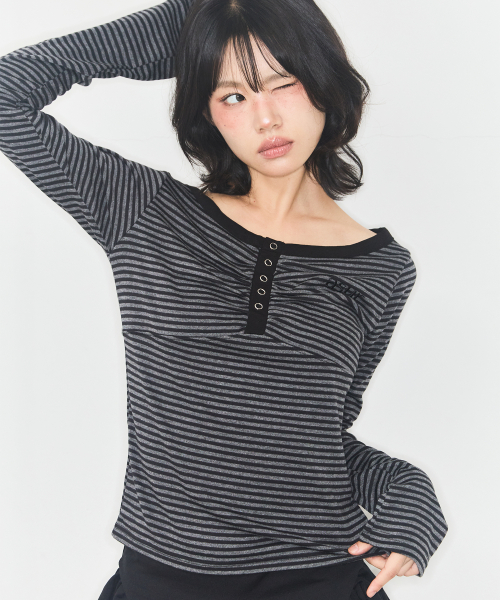 애즈유아() 스트라이프 스냅 롱슬리브 블랙 상품 이미지