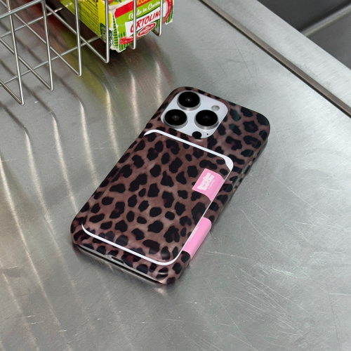 THE NINEMALL FLUFFY LEOPARD LABEL MAGSAFE CARD SLOT