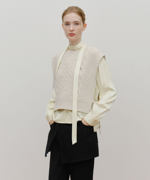 W SIDE RIBBON KNIT VEST ivory