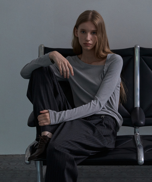 UNBALANCE NECK SLIM T-SHIRT_NFTS5275
