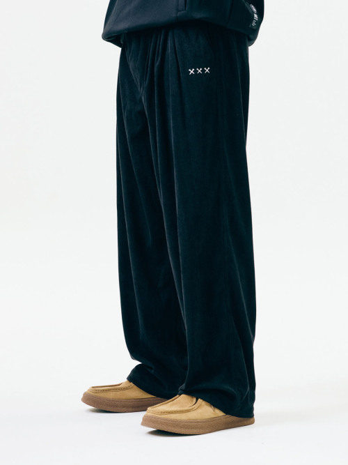 Широкие вельветовые брюки с тремя складками (Black)