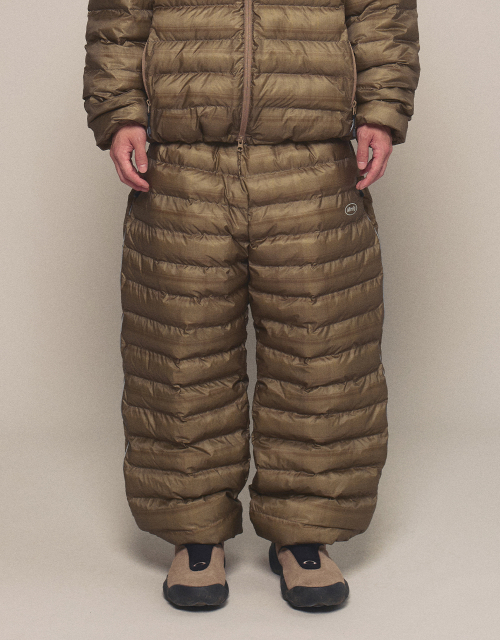 [Mmlg] MMLG CLOUD TREK PADDED PANTS (BEIGE)