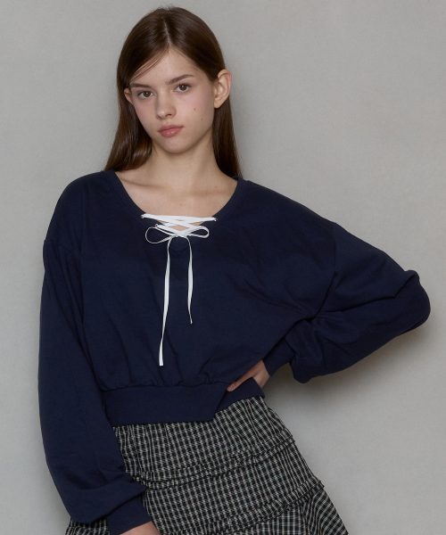 EYELET V-NECK SWEATSHIRT_NAVY