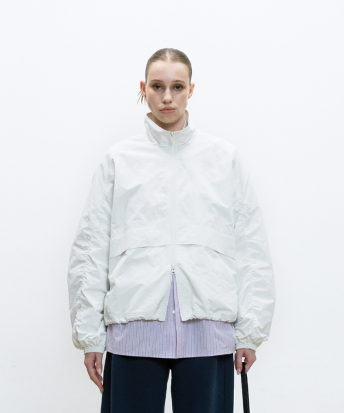 Ветровка с мягкой сборкой (Off-White)