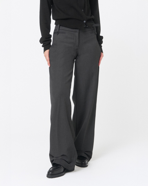 Tuck detail slacks pants CHARCOAL