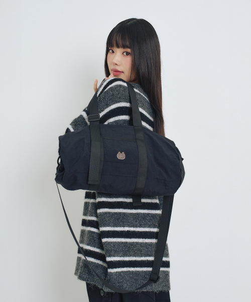 엘엠알() 심볼 로고 자수 나일론 더플백 BLACK 상품 이미지