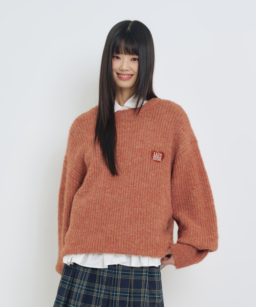 엘엠알() 헤어리 하트 자수 풀오버 니트 RED 상품 이미지