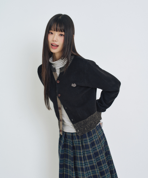 엘엠알() 배색 포인트 라운드 가디건 BLACK 상품 이미지