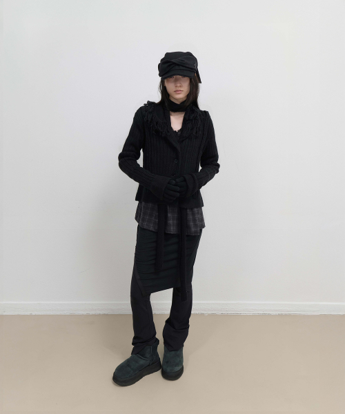 Tassel Collar Knit Cardigan / Black