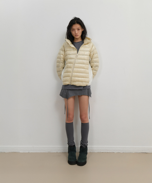 Light Down Hooded Jacket / Light Yellow