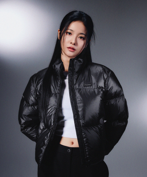 여성 반슬리 다운 크롭 숏패딩 (Neon Black)
