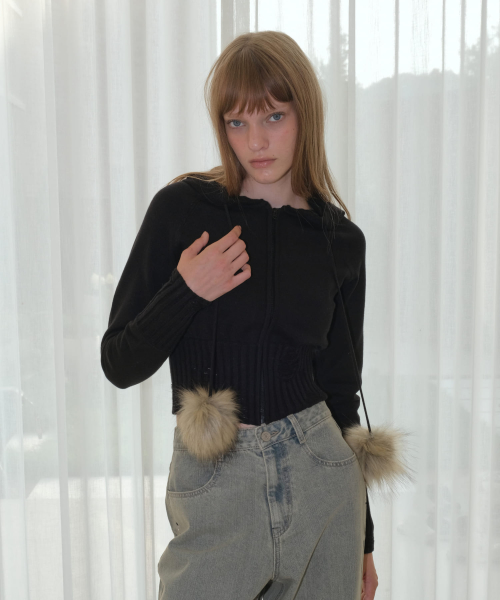 POM-POM KNIT HOOD ZIP-UP [BLACK]