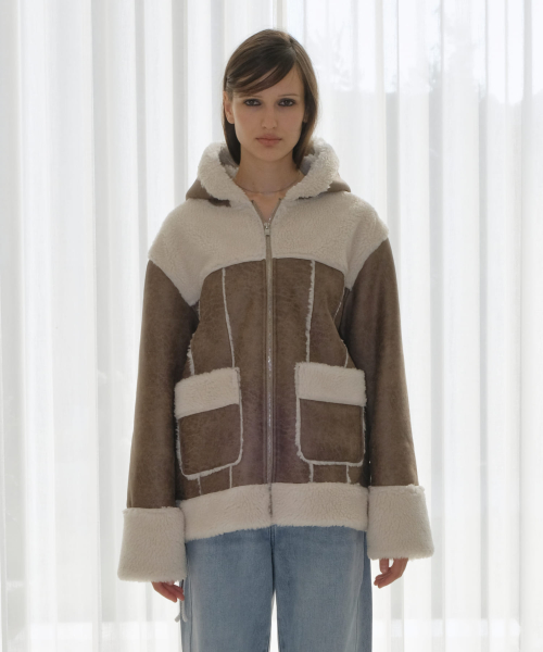 HOODED SHEARLING JUMPER [BEIGE]