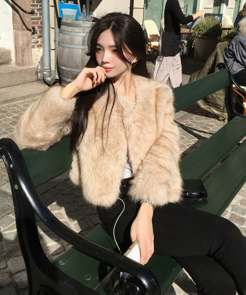 소프트 퍼 크롭 자켓 베이지 MDJK047BEIGE