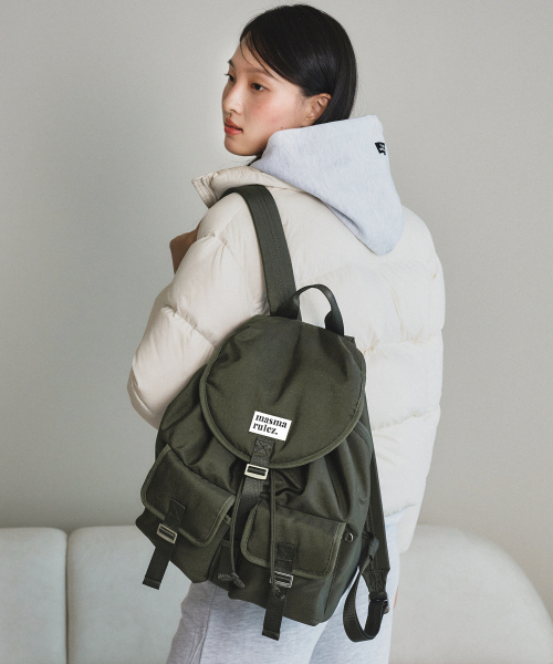 마스마룰즈() Glossy belted flap backpack_Khaki 상품 이미지