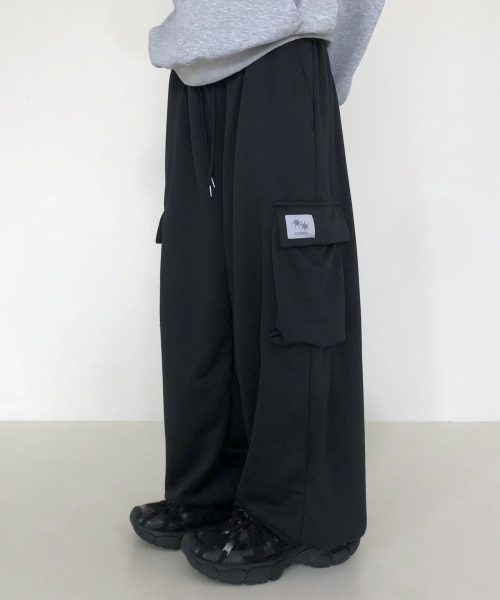 LARGIO CARGO WIDE SWEAT PANTS (3Color)