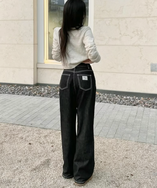 WITTY ONE TUCK WHITE STITCH WIDE DENIM PANTS
