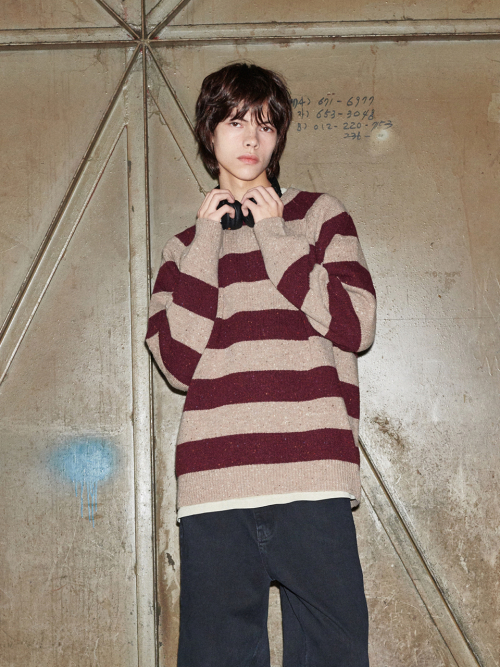 Noor Wool Stripe Round Knit Taupe/Wine