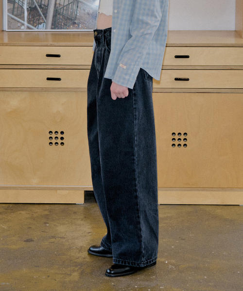 ONE TUCK DENIM PANTS_BLACK