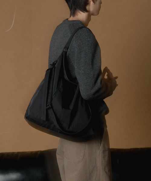 Essential 2way Shoulder Bag / Black
