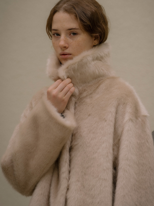 Fluffy collar half coat [KNFW05CT04]_Beige