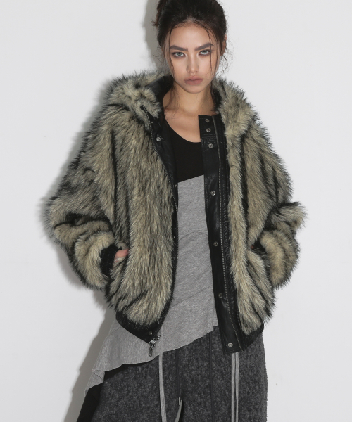 REVERSIBLE FUR LEATHER JUMPER_BLACK / LIGHT YELLOW