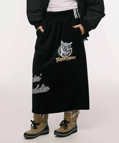 VELVET GRAPHIC SKIRT BLACK